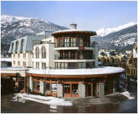 crystal lodge whistler aussen