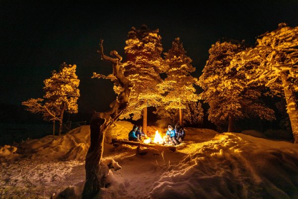 Am Lagerfeuer | © Wilderness Hotels & Safaris