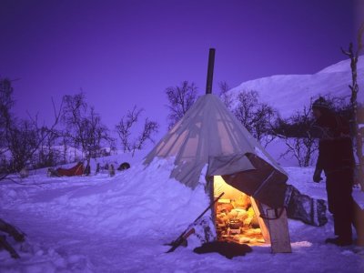 Abenteuerliche Gemütlichkeit im Lavvu