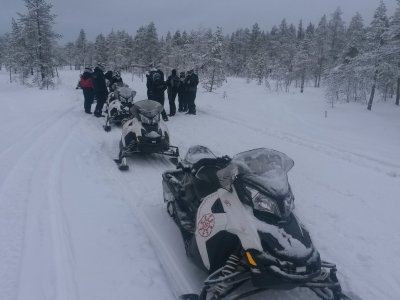 Safari auf Motorschlitten