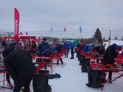 Wax service from Swix at the start