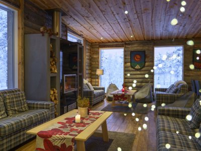 Vom Winterwald umgeben