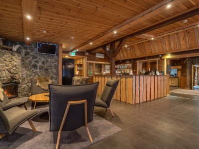 Le lobby d'entrée de l'hôtel Wildniss