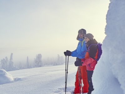 Auf Schneeschuh Entdeckungstour