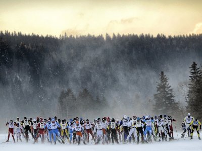 Group of elite racers after Lamoura