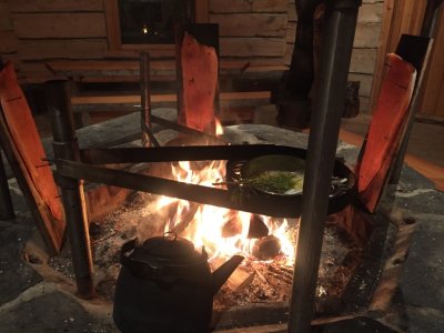 Lachs am offenen Feuer