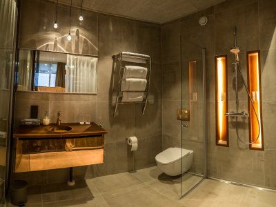 Une salle de bain luxueuse