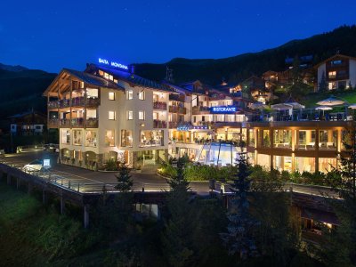 Tout en hauteur avec vue sur le village !