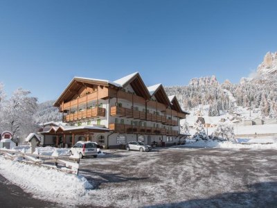Welcome to the X Alp Hotel in Pozza di Fassa