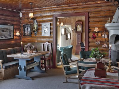 Gemütliche Sitzecken am Kamin