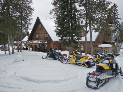 Pourvoirie au bord du lac