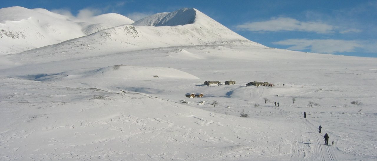 Ballade à skis sur la piste des Trolls