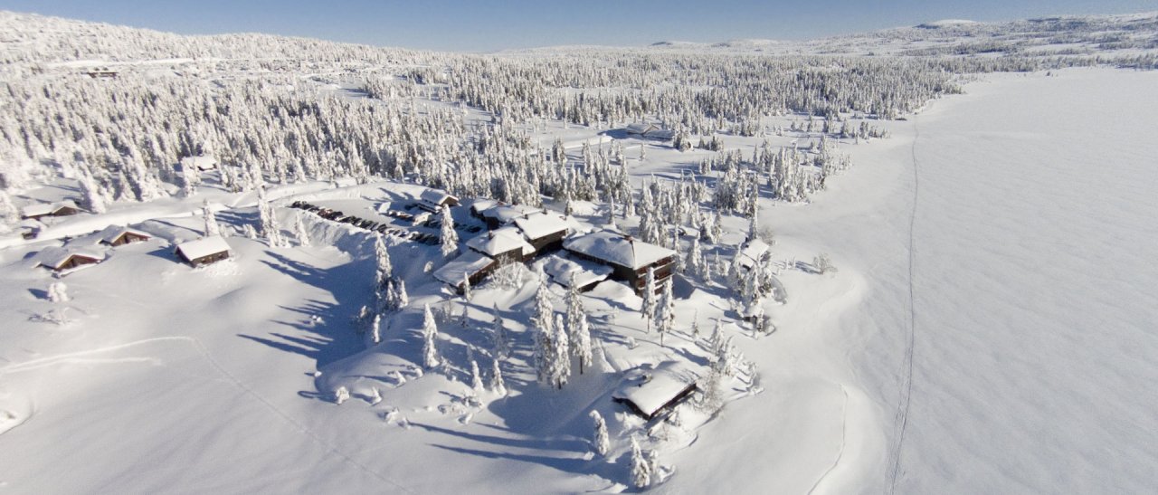 Position idylique devant le lac !